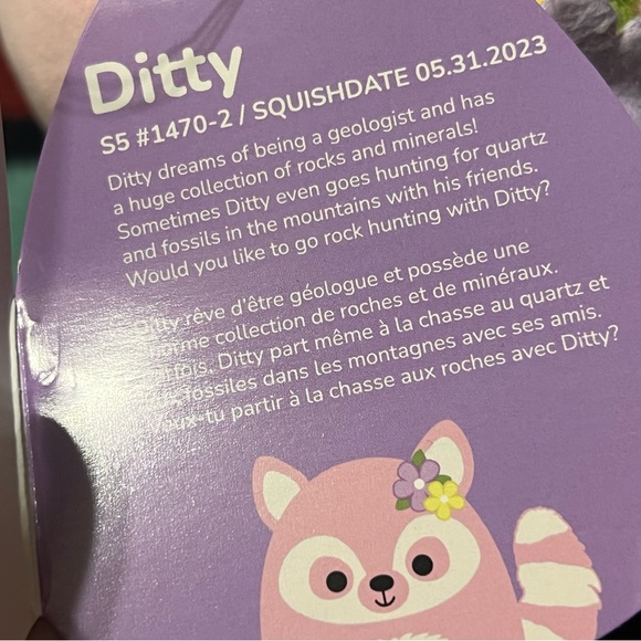 Ditty the lemur 5โ Easter squishmallow pink with flowers - Picture 5 of 6